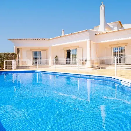 Rose Bay - Refugio Familiar Com Piscina Aquecivel E Bbq Em Villa