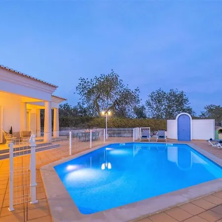 Rose Bay - Refugio Familiar Com Piscina Aquecivel E Bbq Em * Albufeira