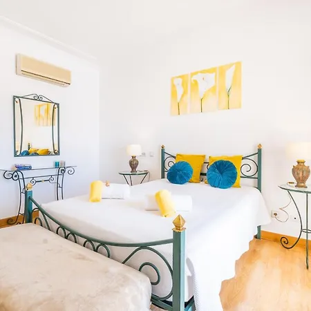 Rose Bay - Refugio Familiar Com Piscina Aquecivel E Bbq Em