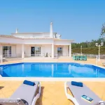 Rose Bay - Refugio Familiar Com Piscina Aquecivel E Bbq Em *